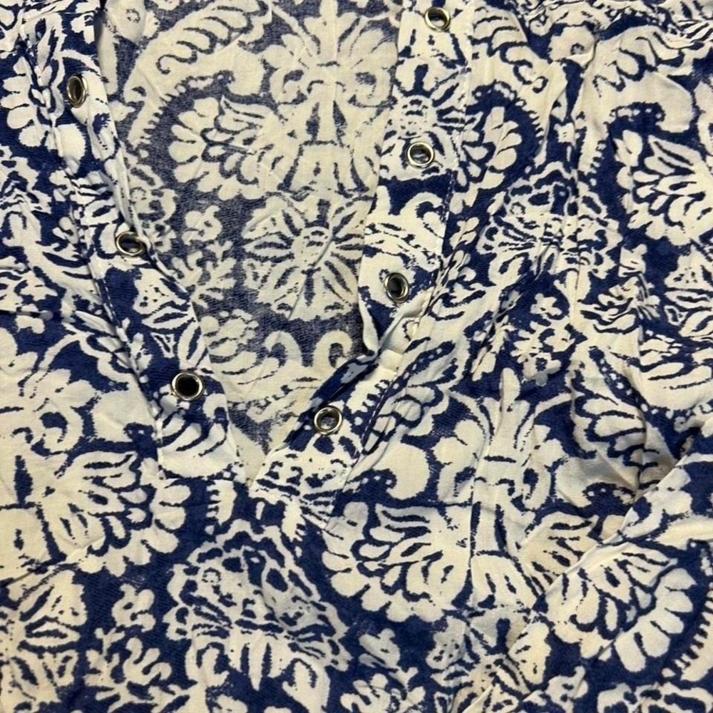 BD Collection XXL Blue White Damask Lace Up Grommet Neck Long Sleeve Blouse Top - Picture 3 of 5
